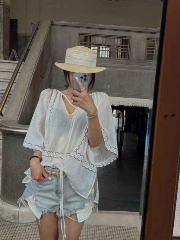 Ethnic Fusion Fashion - Top con Scollo a V e