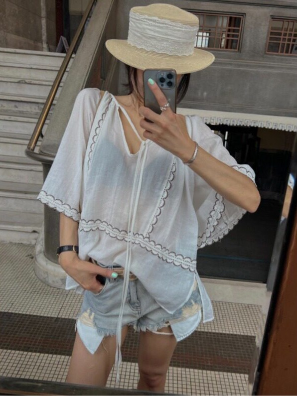 Top con Scollo a V e Lacci in  - Ethnic Fusion Fashion recensione e prezzo